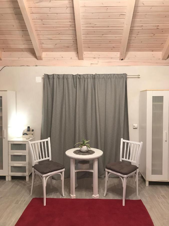 'Feel So Good' Apartment Göd Exteriér fotografie